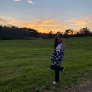 Meet your Posher, Hailey